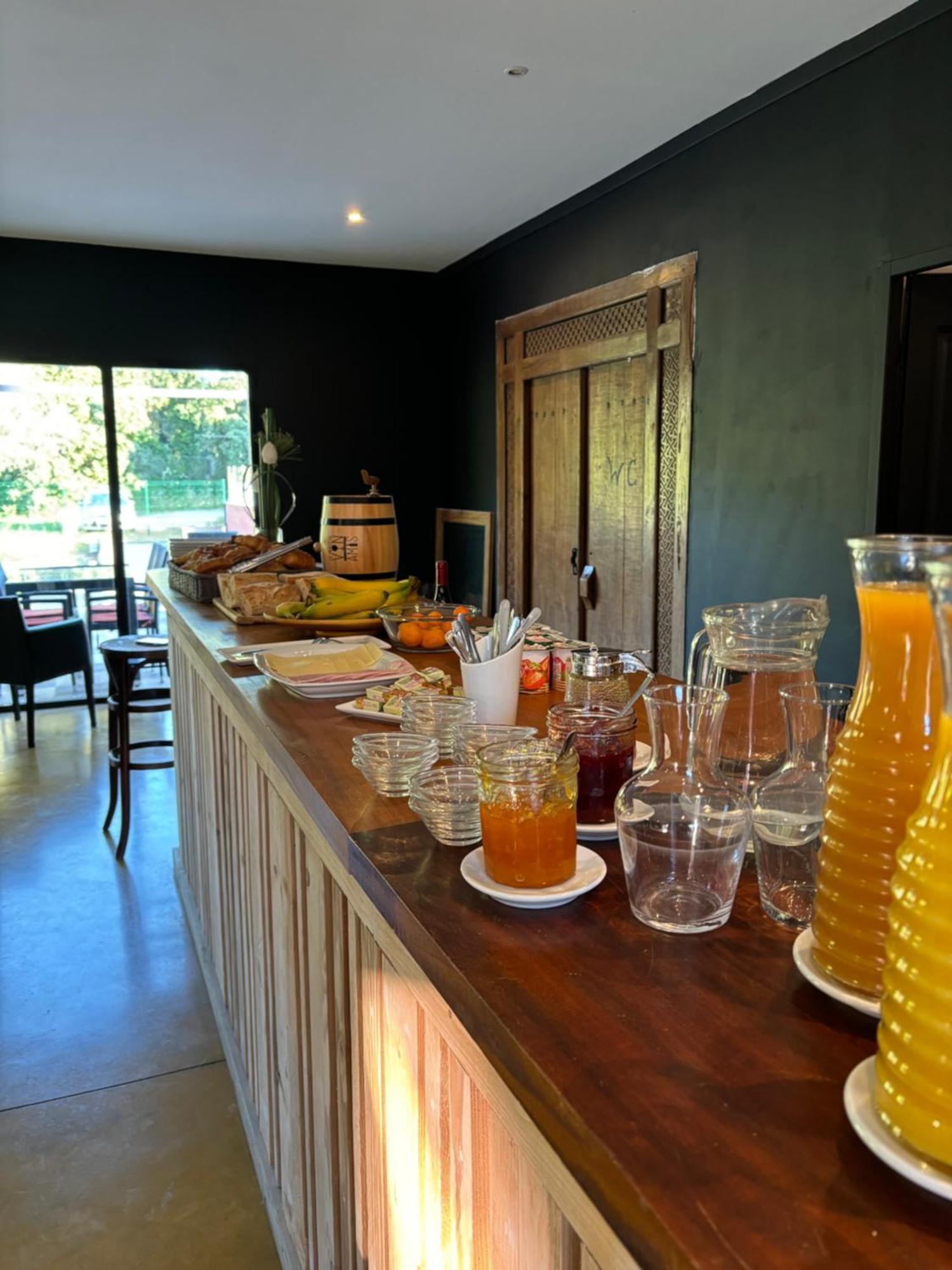 Hotel Domaine Le Milos Castries Esterno foto